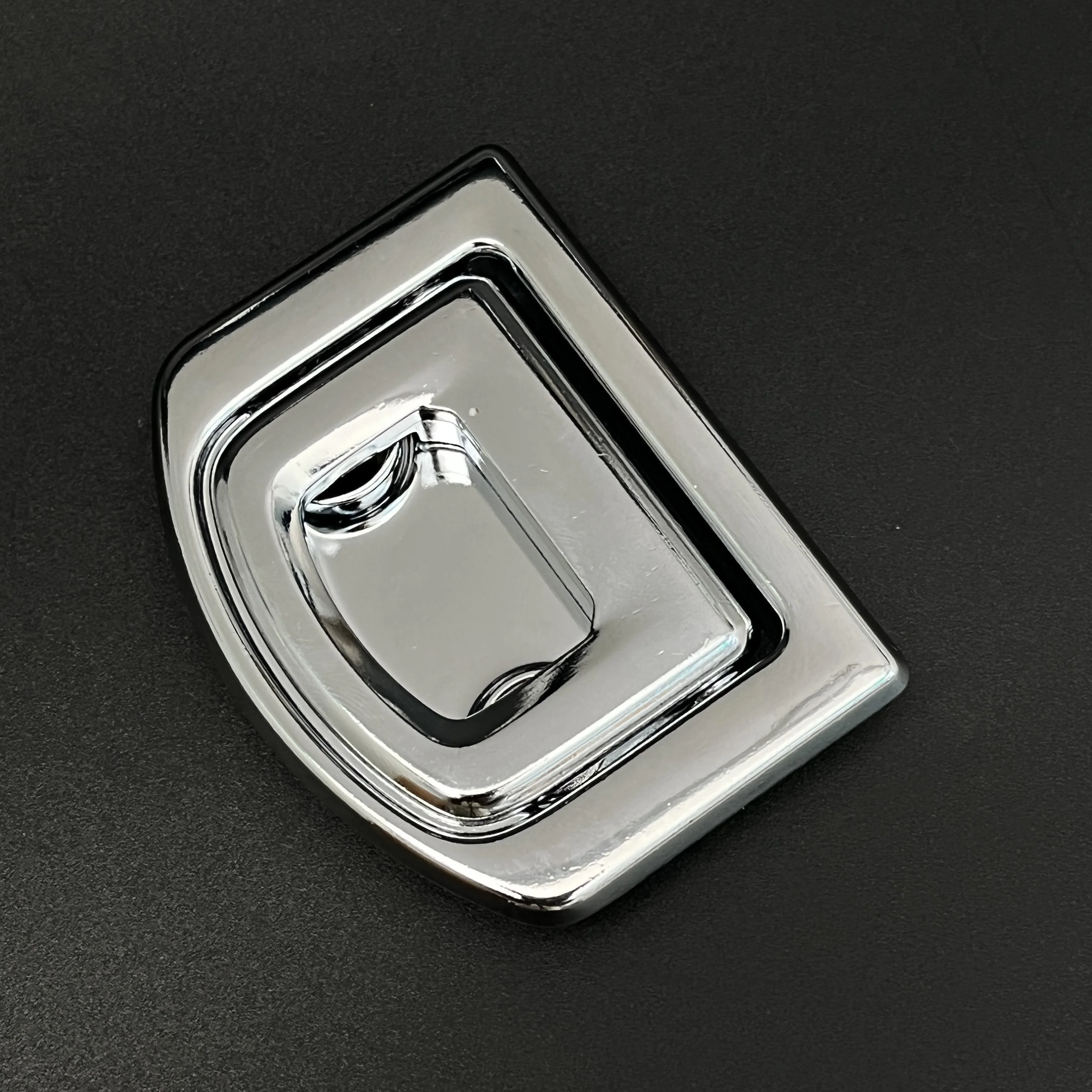 X1 X2 Metall-Seilhalterungsring für den Kofferraumdeckel, Kofferraum-Hängering für VW Passat Touran Touareg, für Audi A4L A6L A5 A7 A8 Q5 1K0864203 – Detail 3
