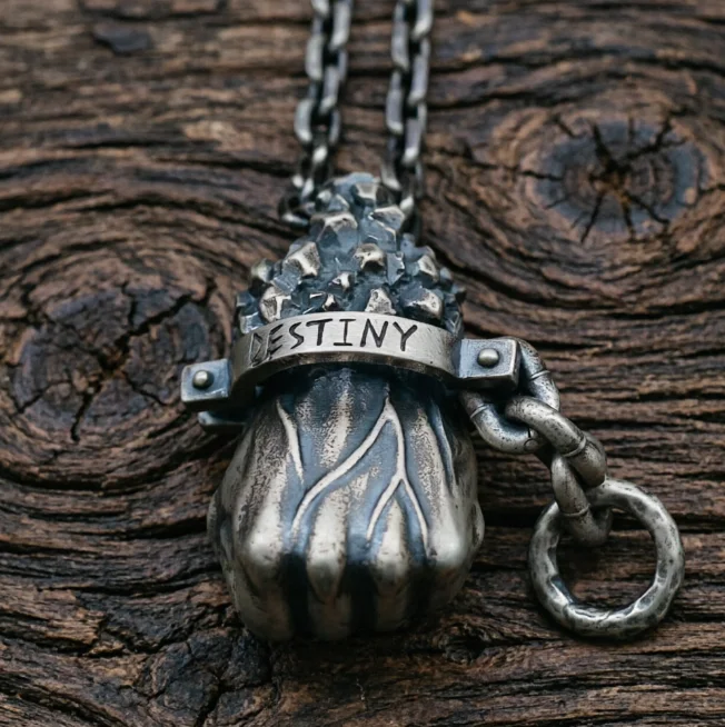 925 sterling silver domineering punk fate fist pendant Thai silver retro trendsetter versatile necklace pendant fashionable