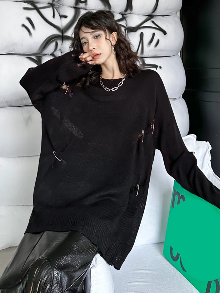 [EAM] Black Big Size Holes Knitting Sweater Round Neck Long Sleeve Women Pullovers New Fashion Tide Spring Autumn 2024 1DH7977