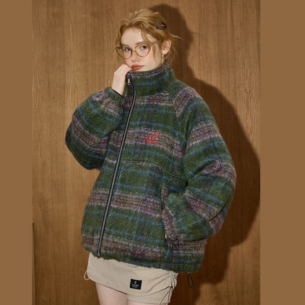 

Coolhut Indie фланелевое женское пальто с начесом, зимняя куртка большого размера с высоким воротом, нишевая клетчатая стеганая дизайнерская одежда для дома, мягкая на ощупь