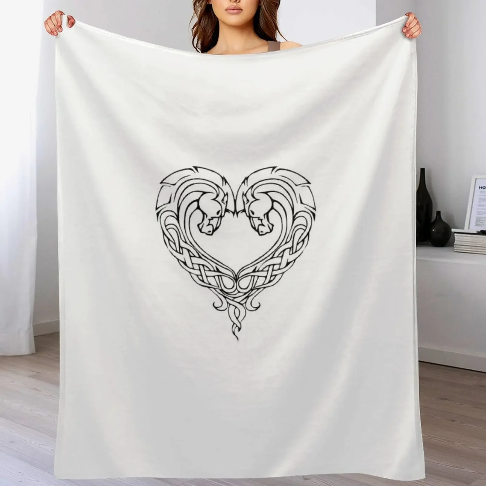 New Celtic Horse Heart Throw Blanket Luxurious Soft Fuzzy Blanket for Sofa Bed
