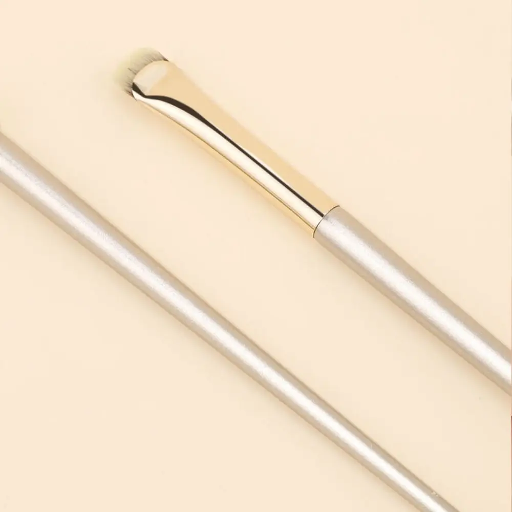 Portable Eye Makeup Brushes Small Angle Super Thin Flat Eyeliner Brush High Quality Outline Angled Eyeliner Brush Female