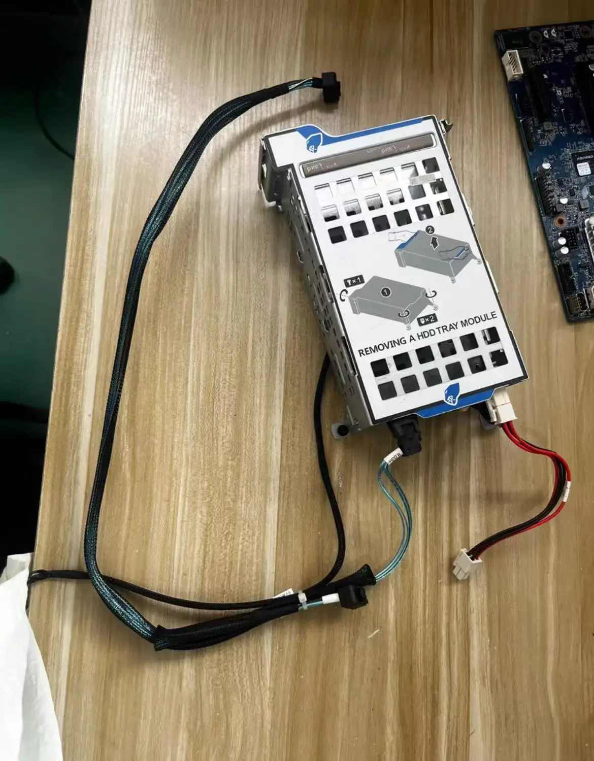 

BC11RHBB 03022HYE ДЛЯ HUAWEI RH2288HV5 задний 3,5-дюймовый комплект объединительной платы для жесткого диска с 2 дисками BC1M20IHDD