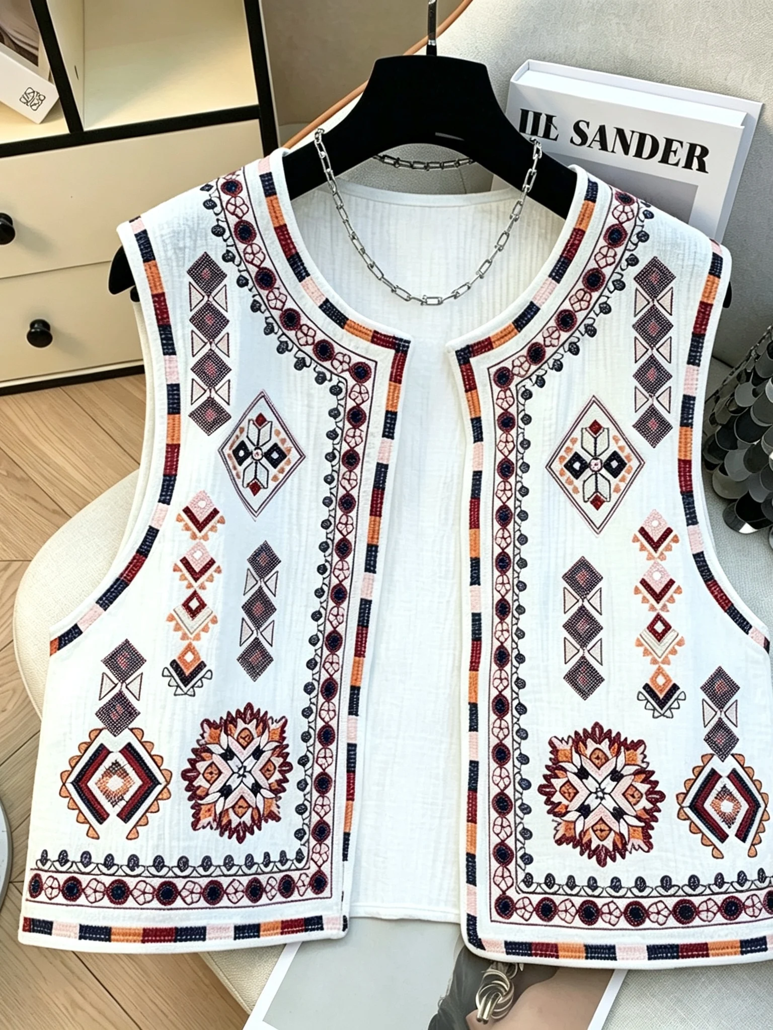 Bohemian Retro Heavy Embroidery Short Vest Women Summer Ethnic round Neck Sleeveless Shoulder Pad Top Women's Fashion Clothing view 2