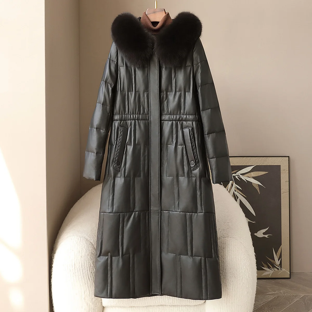 100% جلد الغنم الثعلب الفراء طوق مقنعين أوزة أسفل سترة جلدية 2025 المرأة معطف جلد طويل حقيقي