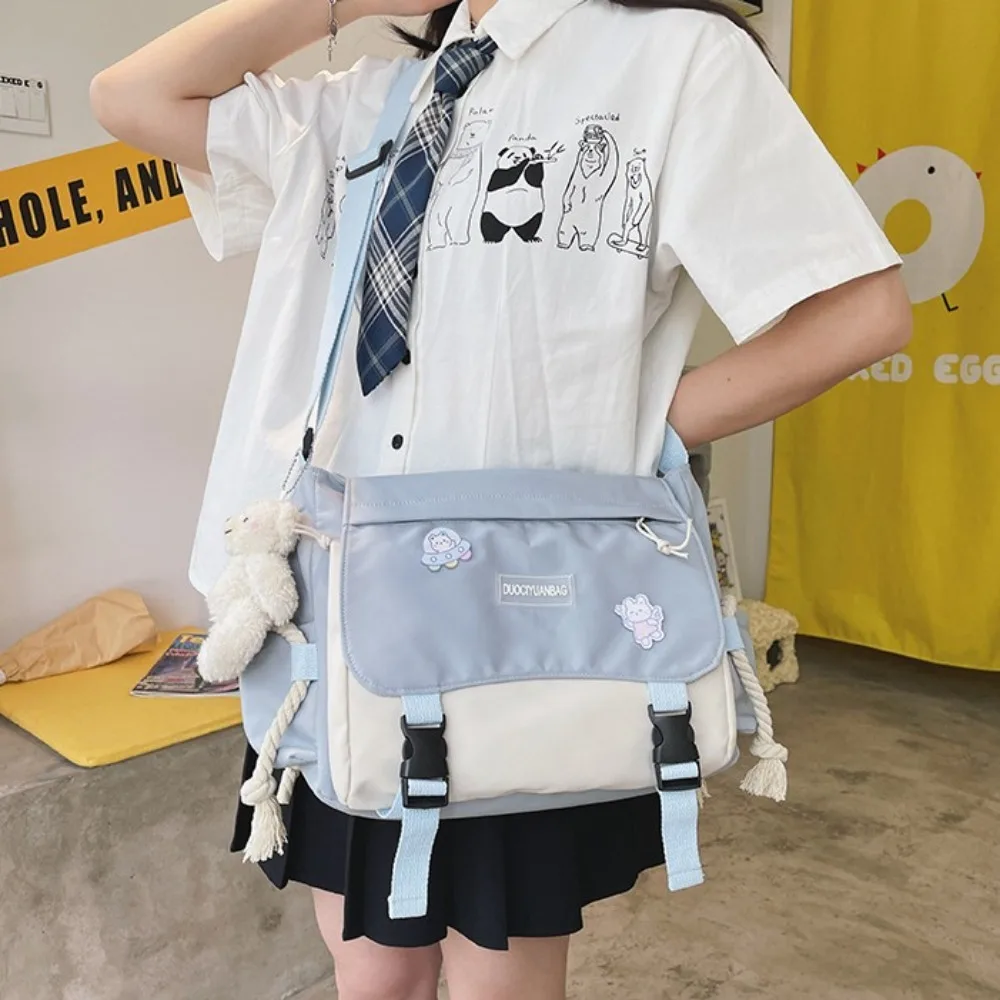 Large Capacity School Bags Fashion Waterproof Nylon Crossbody Bags Adjustable Messenger Bag Girls