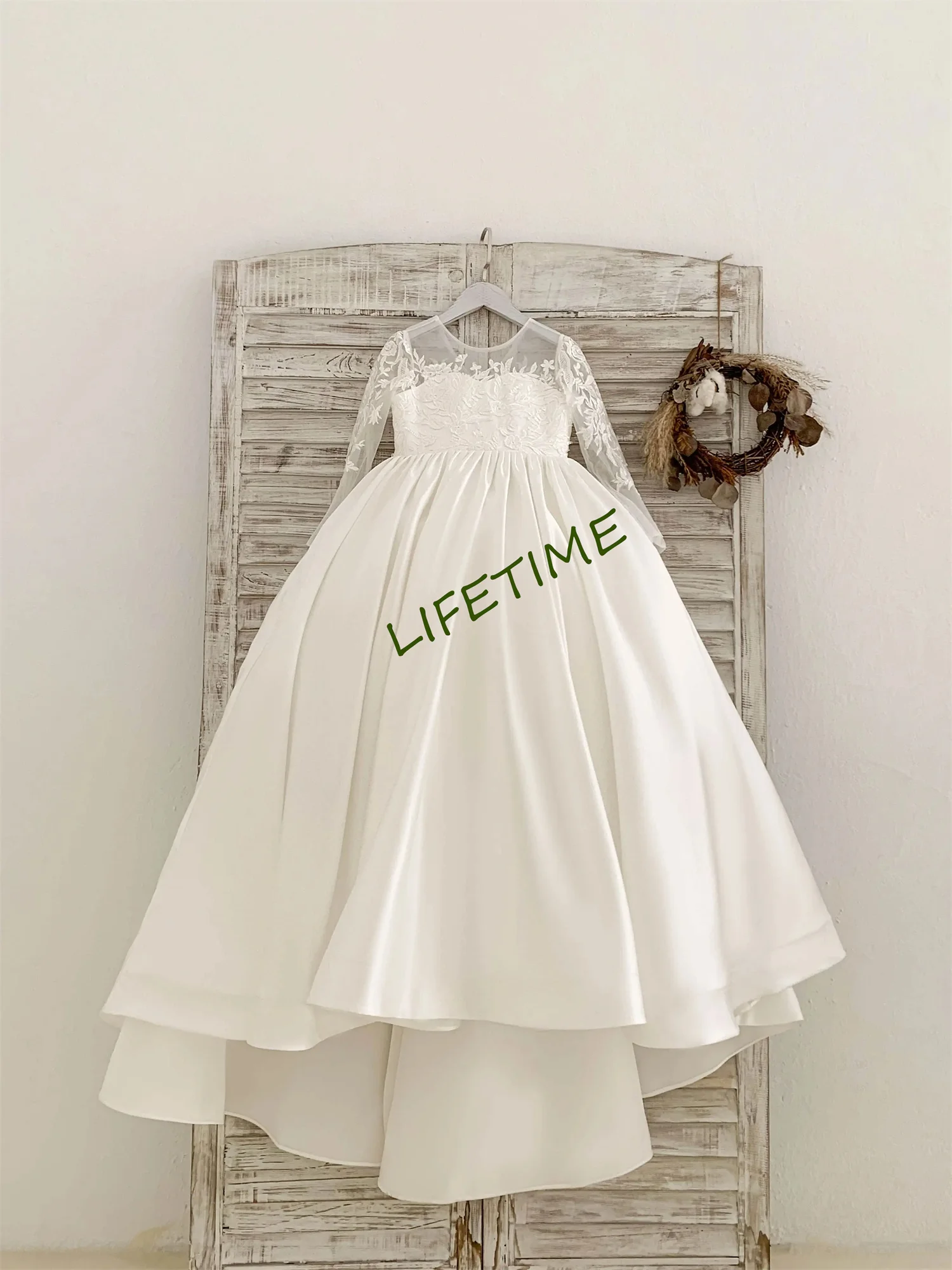 

Long Sleeves V Back Lace Satin Wedding Flower Girl Dress Kids Princess Birthday Party Dress Communion Dress