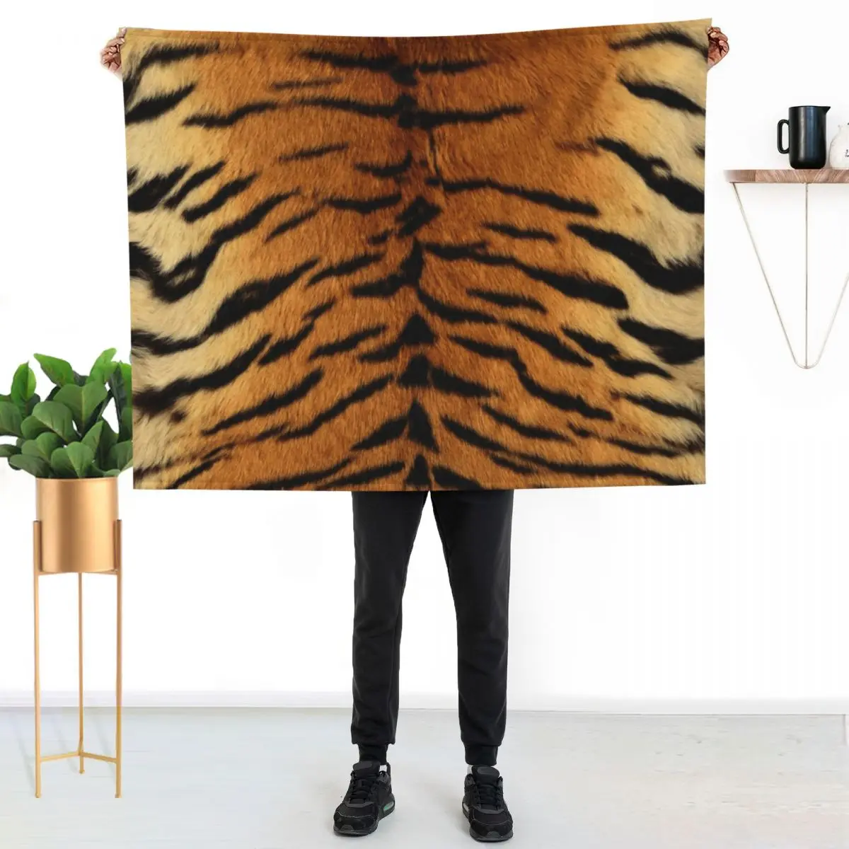 

Tiger Fur Texture Throw Blanket Fuzzy Plush Throw Blanket for Sofa Chair