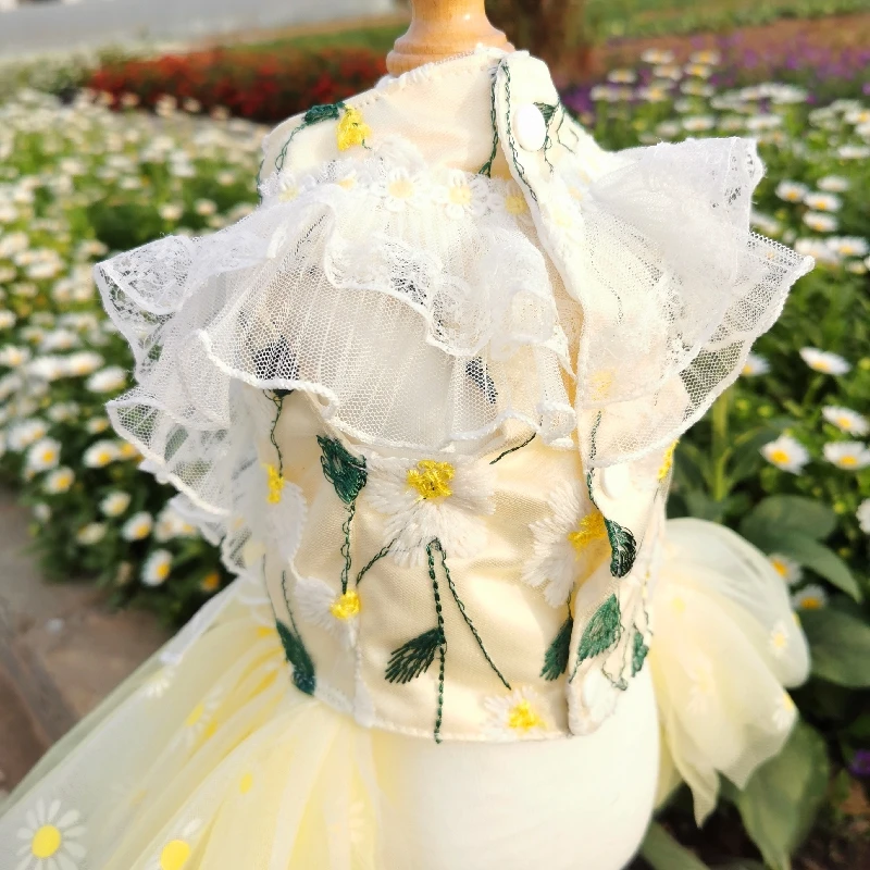 Cute Puppy Dog Wedding Party Dress Fashion Yellow Lace Daisy  Handmade Embroidered Tutu Dresses For Small Medium Dog Pet Clothes