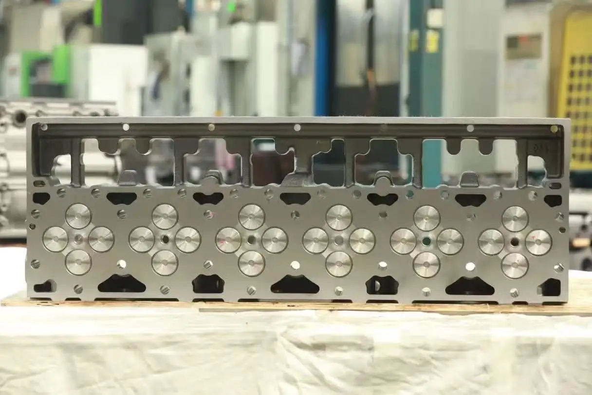 Cumins QSB ISB 6.7 6BT5.9 & 6BTAA5.9 6BT Cylinder Head Engine Parts & Liner for Cumins 6BTA Marine Head Model 3967448