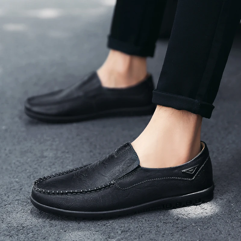 Genuine Leather Brown Designer Loafers Men Moccasins Casual Shoes Luxury Brand Men Slip On Black Driving Shoes Mocasines Hombre