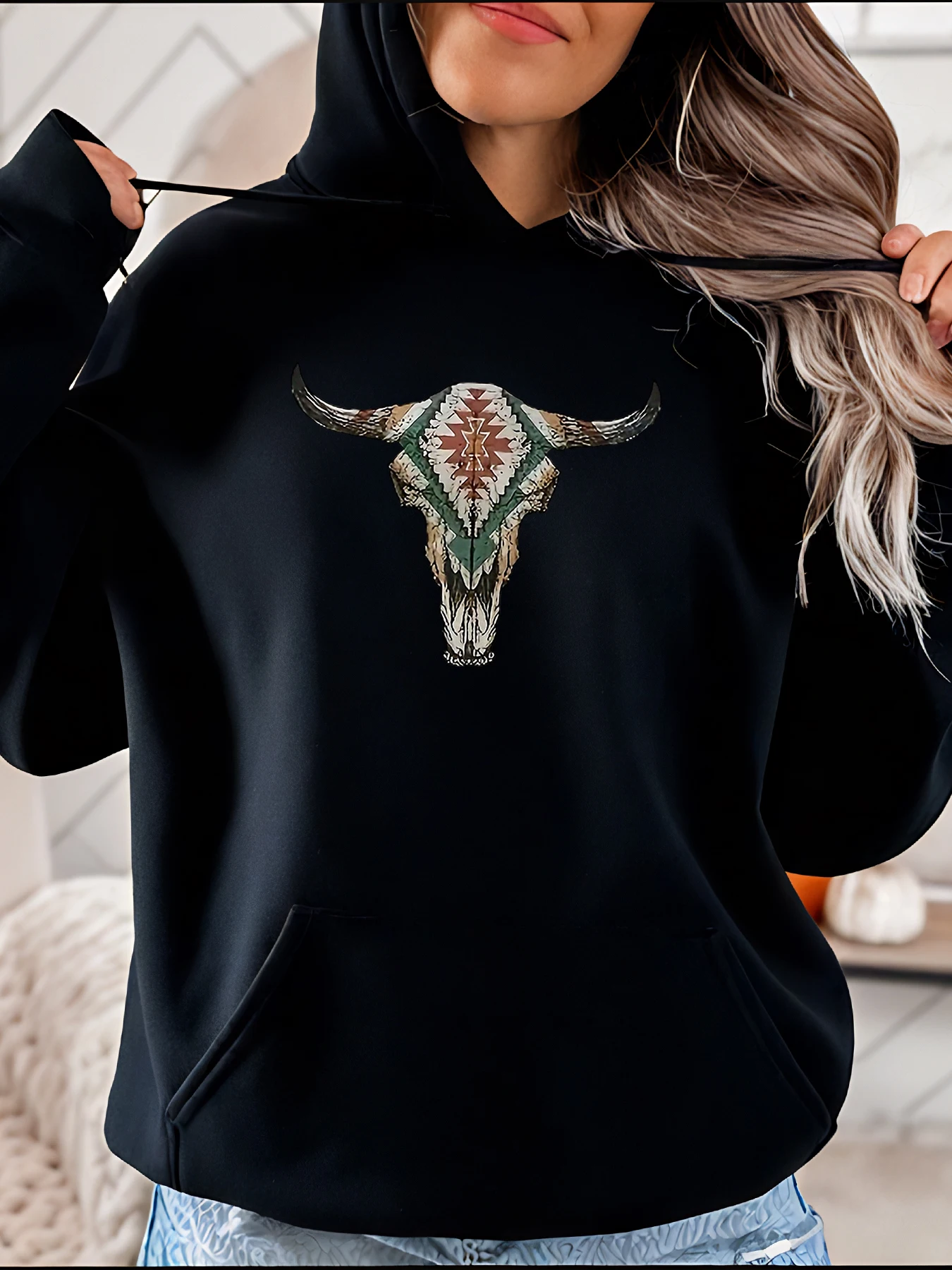 Schwarzer Damen-Kapuzenpullover mit Kuh-Schädel-Tribal-Print, langärmeliges Sweatshirt, lässig, Herbst-Winter-Mode, Oberbekleidung für Damen