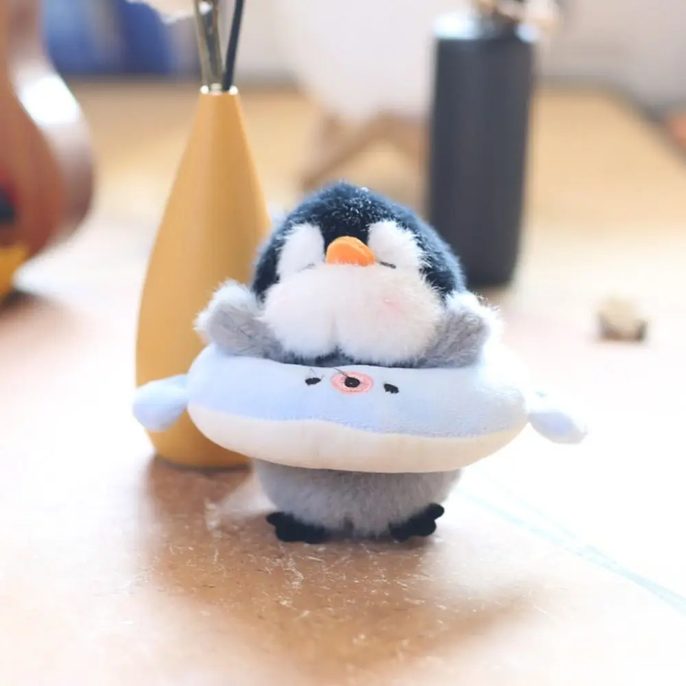 Bonito chaveiros de pelúcia quatro estações pequeno pinguim pingentes boneca saco charme chaveiro brinquedos de pelúcia dos desenhos animados chaveiro crianças presentes