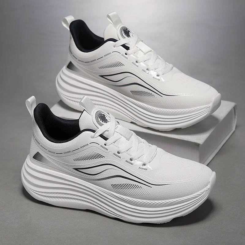 

Stylish running shoes, breathable and comfortable, anti-slip and wear-resistant, durable and practical. The soft and elastic mid