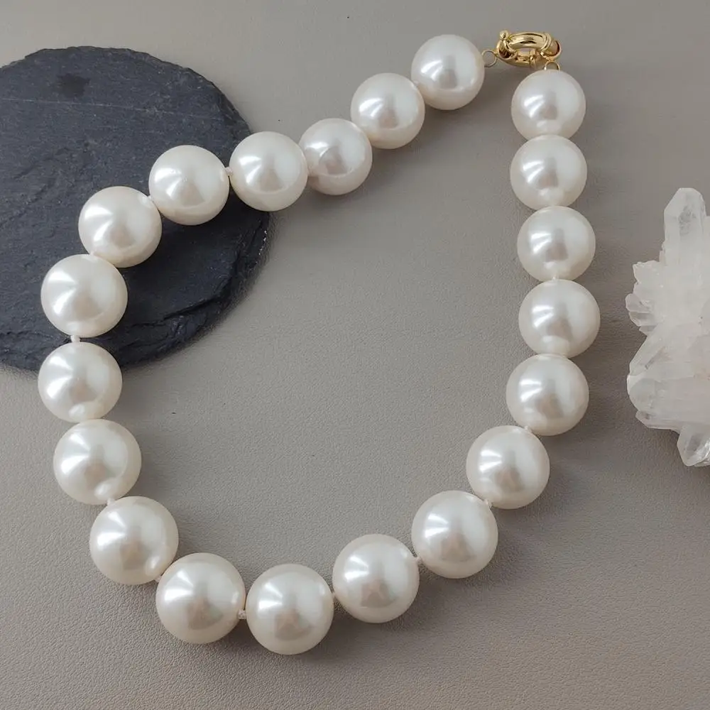 

YYGEM 22mm White Sea Shell Pearl Collar Necklace Big Statement Jewelry Gifts
