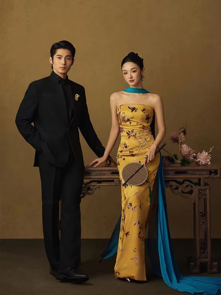 

2026 New Studio Couple Chinese Eastern Aesthetic High-End Feelings National Style Grooming Wedding Dress Photoshoot Gown