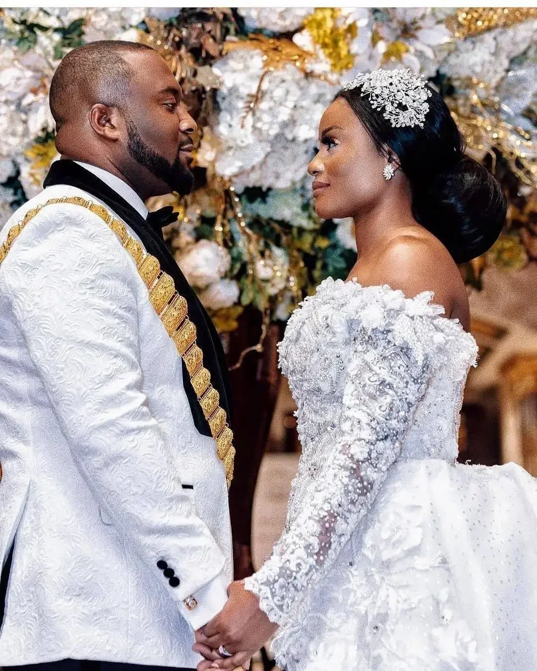 Customized  Mermaid Wedding Dresses With Detachable Skirt Long Sleeves Puffy Beaded Lace Appliques Bridal Gowns