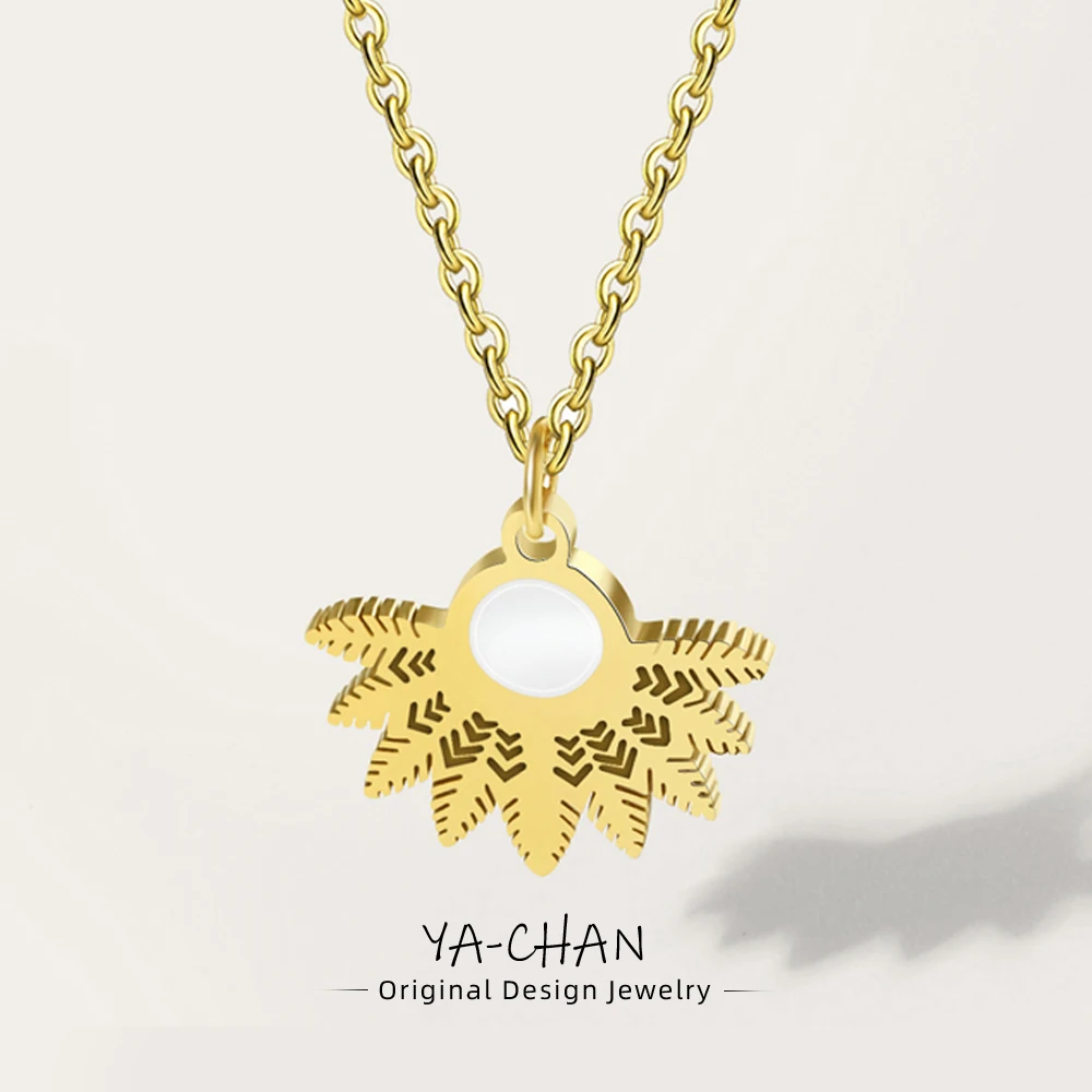 

YACHAN 18K Gold Plated Stainless Steel Pendant Necklace for Women Geometric Snowflake Charm Trendy Jewelry Waterproof