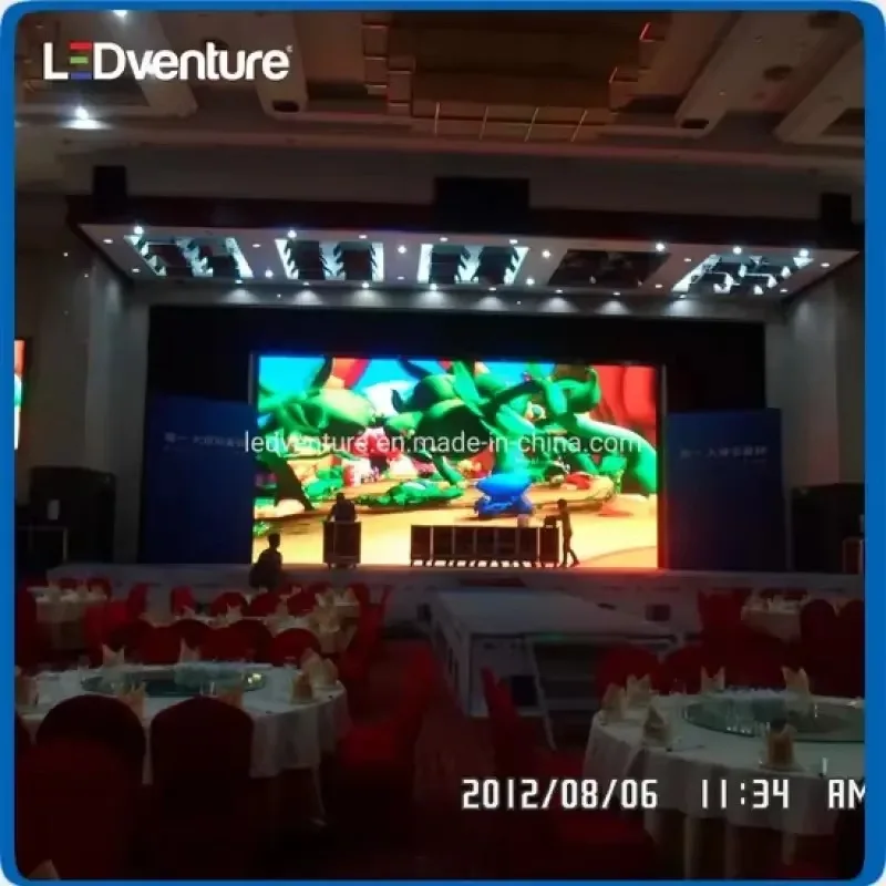 P3 Indoor Full Color Curved Fixed LED Video Display Creative Commercial Advertising Screen