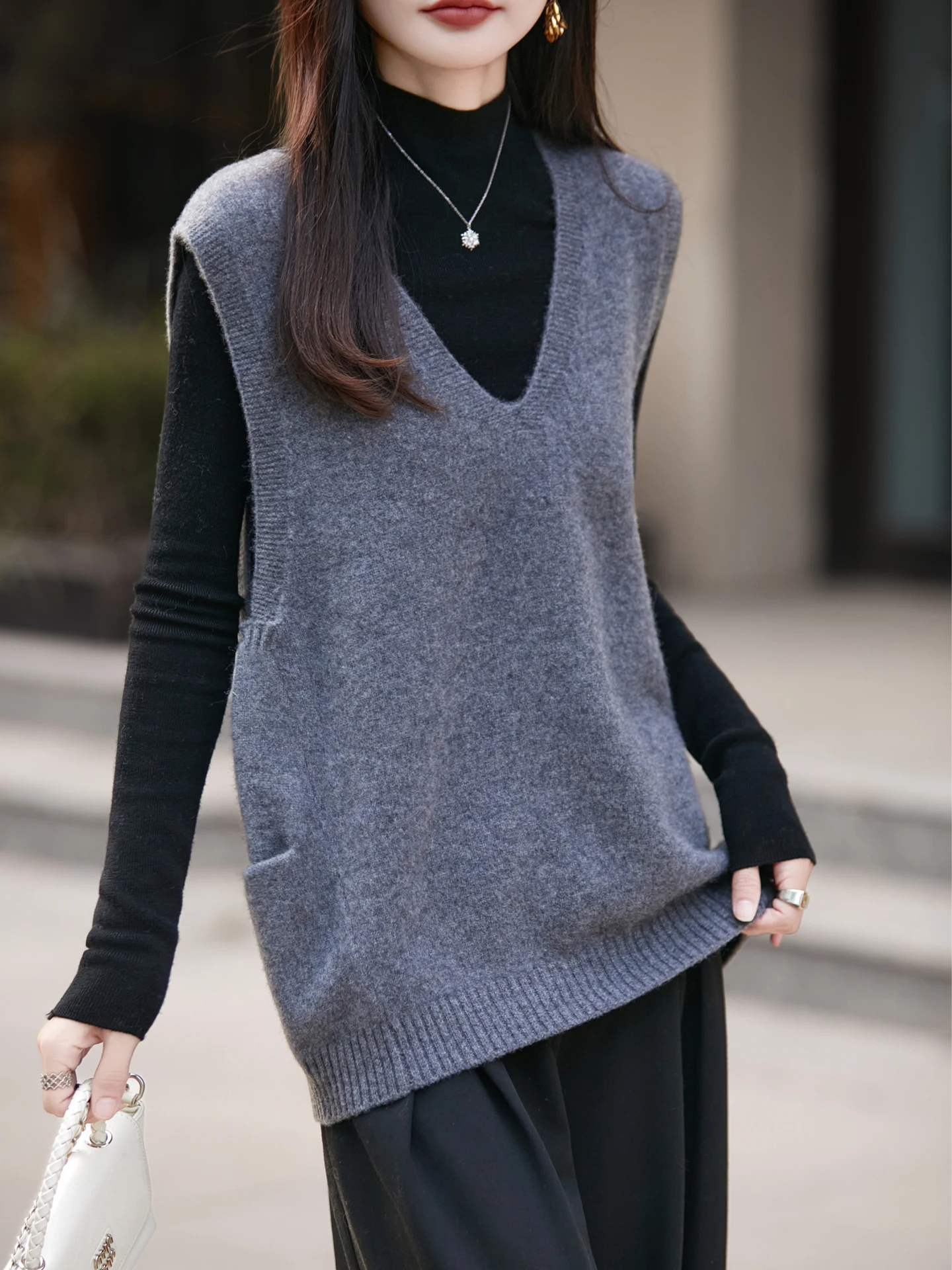 Spring Autumn Women V-neck Sleeveless Pullover Waistcoat 100% Merino Wool Sweater Soft Casual Pocket Loose Knitwear Fashion Top