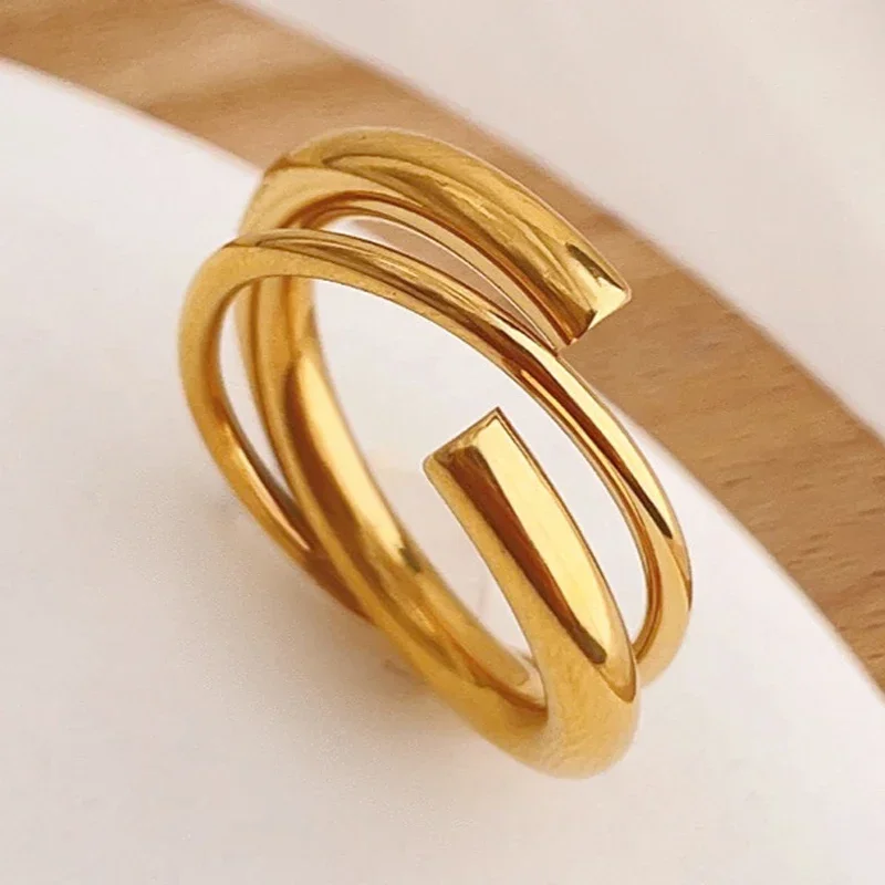 Anelli di apertura vuoti irregolari per le donne ragazza in acciaio inossidabile Color oro anello geometrico festa di moda regalo di gioielli di natale