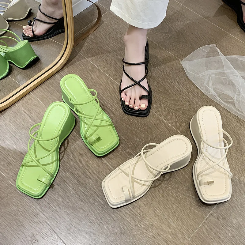 Summer Women Wedge Platform Clip Toe Flip Flops Slippers Fashion Square Toe Outdoor Casual Beach Sandals Sandalias De Mujer