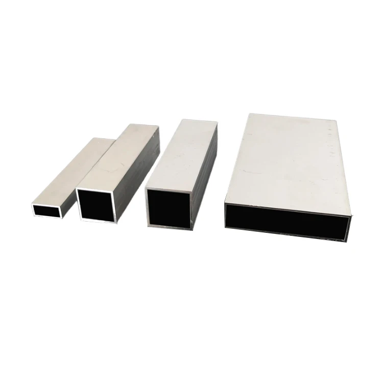 Personalizzazione Moderno sistema di ringhiere in lega di alluminio bianco Design per scale esterne Terrazza Ponte Balcone Ringhiera a un prezzo