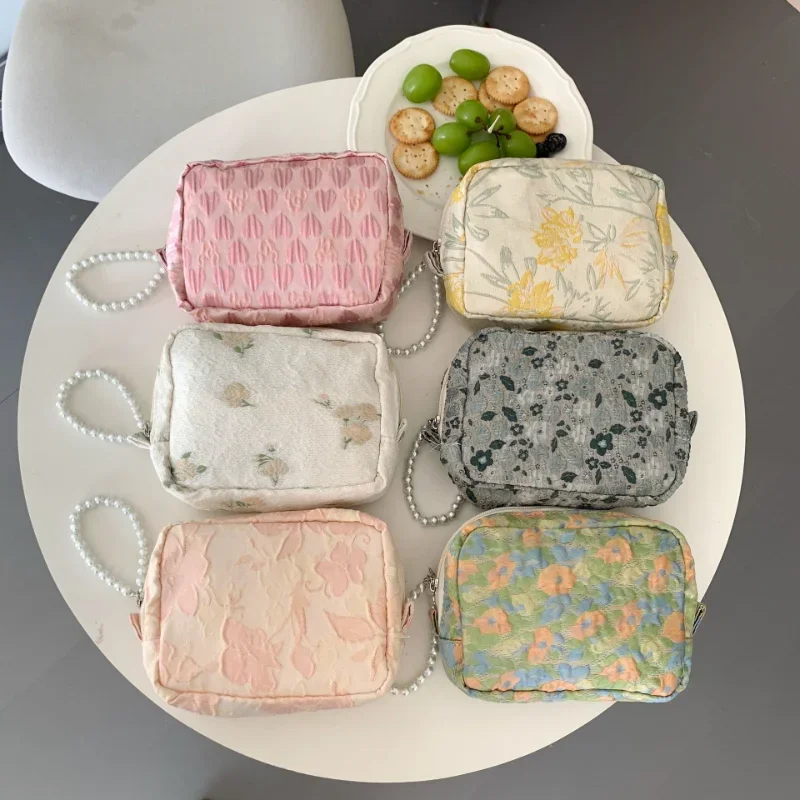 Summer Floral Small Fresh Travel Cosmetic Bag Female Clutch Wash Bags Fashion Flower Women Make Up Storage Toiletry Bags