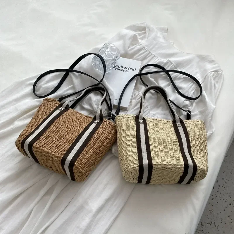 Summer straw tote bag hand-woven large capacity versatile oblique shoulder handbag for women view 4