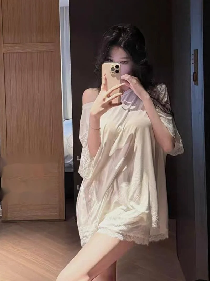 秋の新作パジャマ韓国版ルーズオフショルダーレース半袖Tシャツホットソリッドカラードレスチャーミングエレガント16TT