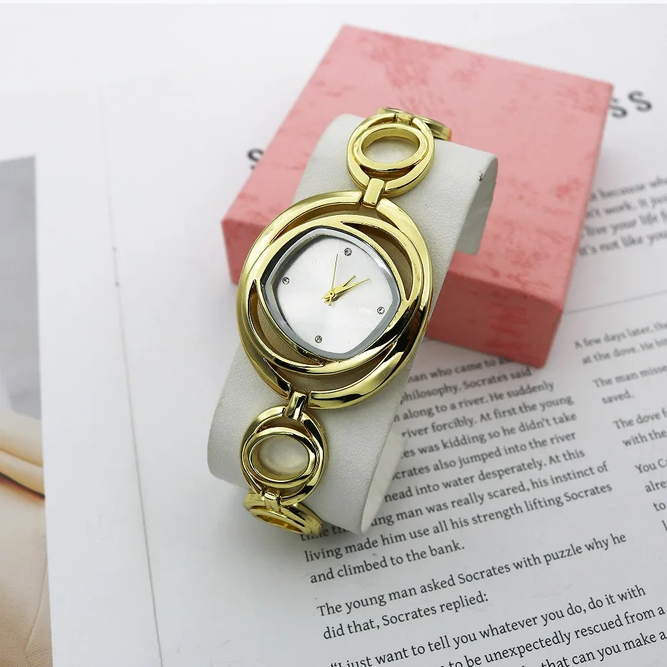 Reloj de cuarzo ligero y lujoso para mujer, reloj de pulsera informal a la moda para mujer, reloj de aleación para mujer se puede personalizar