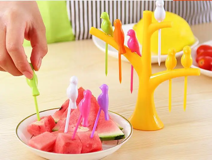 

1 SET Tableware Dinnerware Sets Creative Tree+Birds Design Plastic Fruit Forks 1 Stand+6 Forks Hot Sale Vegetable Fork KX 017