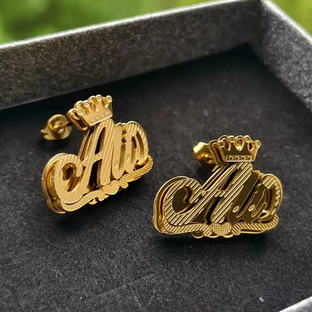 

DCEE Wholesale Customized Name Crown Earrings Personalized Letter Earrings Holiday Commemorative Gifts Factory Direct Earrings