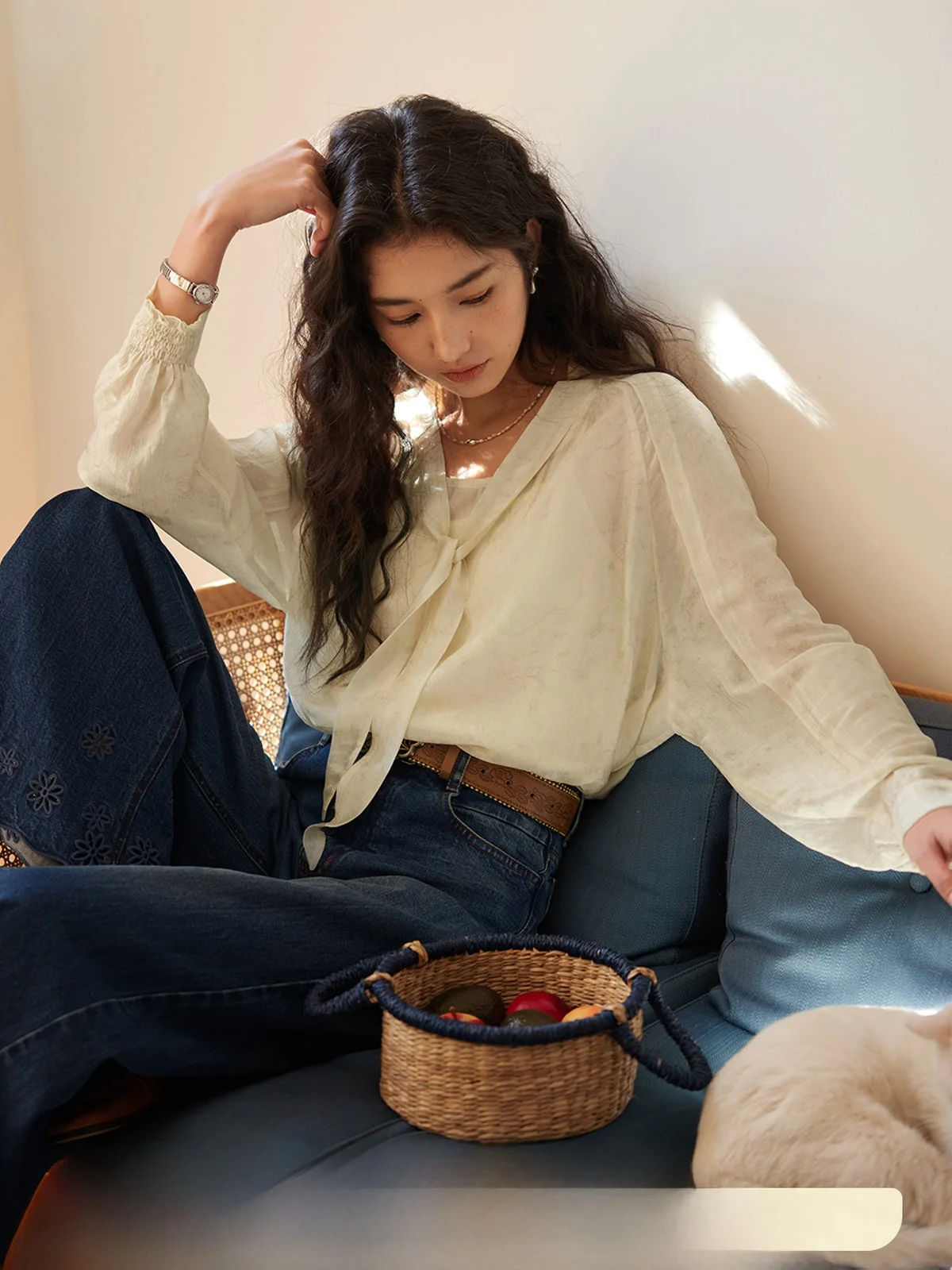

Solighter Women's Acetate Sash Shirt Set Spring 2026 Slimming Elegance Top Vintage Commute Style Long Sleeve Color