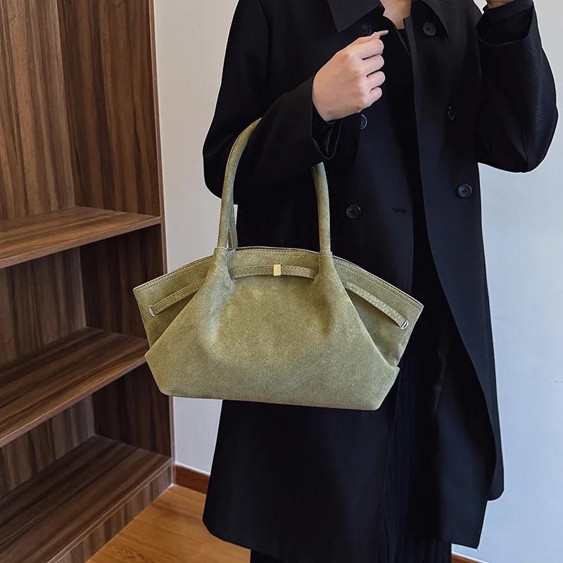 

Ретро и роскошная матовая сумка-тоут для женщин, новинка 2025, стильная сумка, простая дорожная сумка через плечо, подмышки
