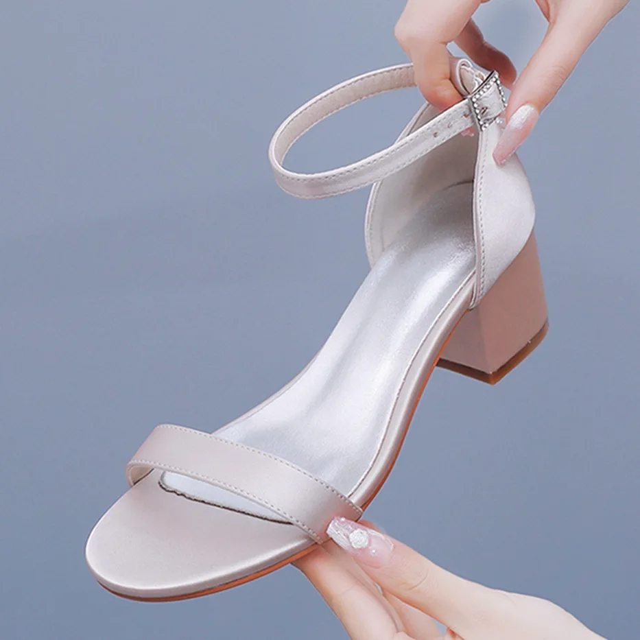 Sexy Slingback donna décolleté sandali moda pelle Open Toe One Character Strip Wedding Silk 2CM tacchi quadrati Open Toe Outdoor