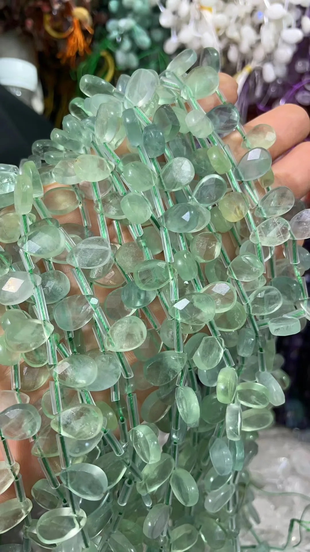 8x12 Natural Water Of Green Fluorite Cltrlne Cut face Length Dagree 39 cm Big Overview 31 Grain