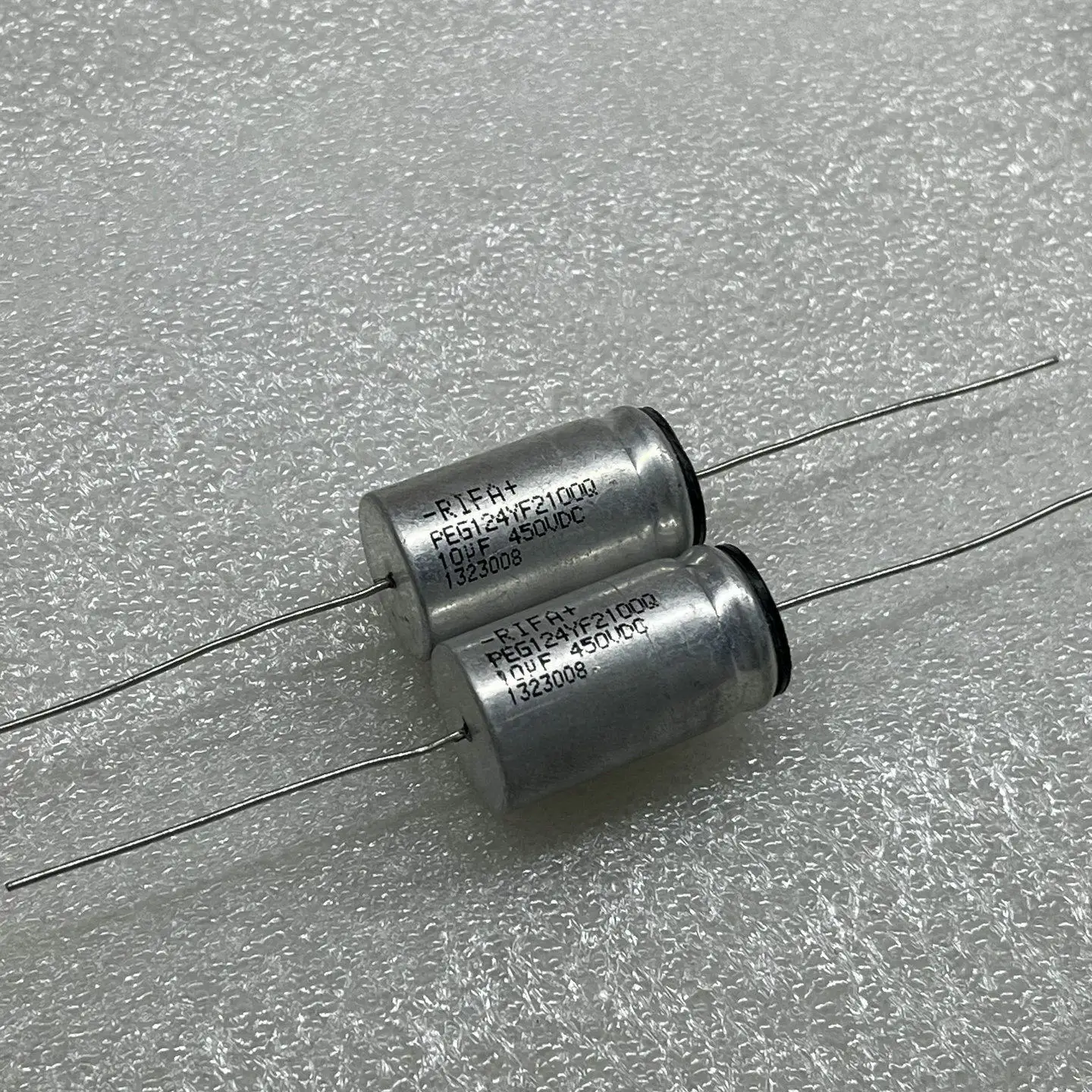 Original old model water-based PEG124 450v10uf long-life axial high-end electrolytic capacitor 16*28MM