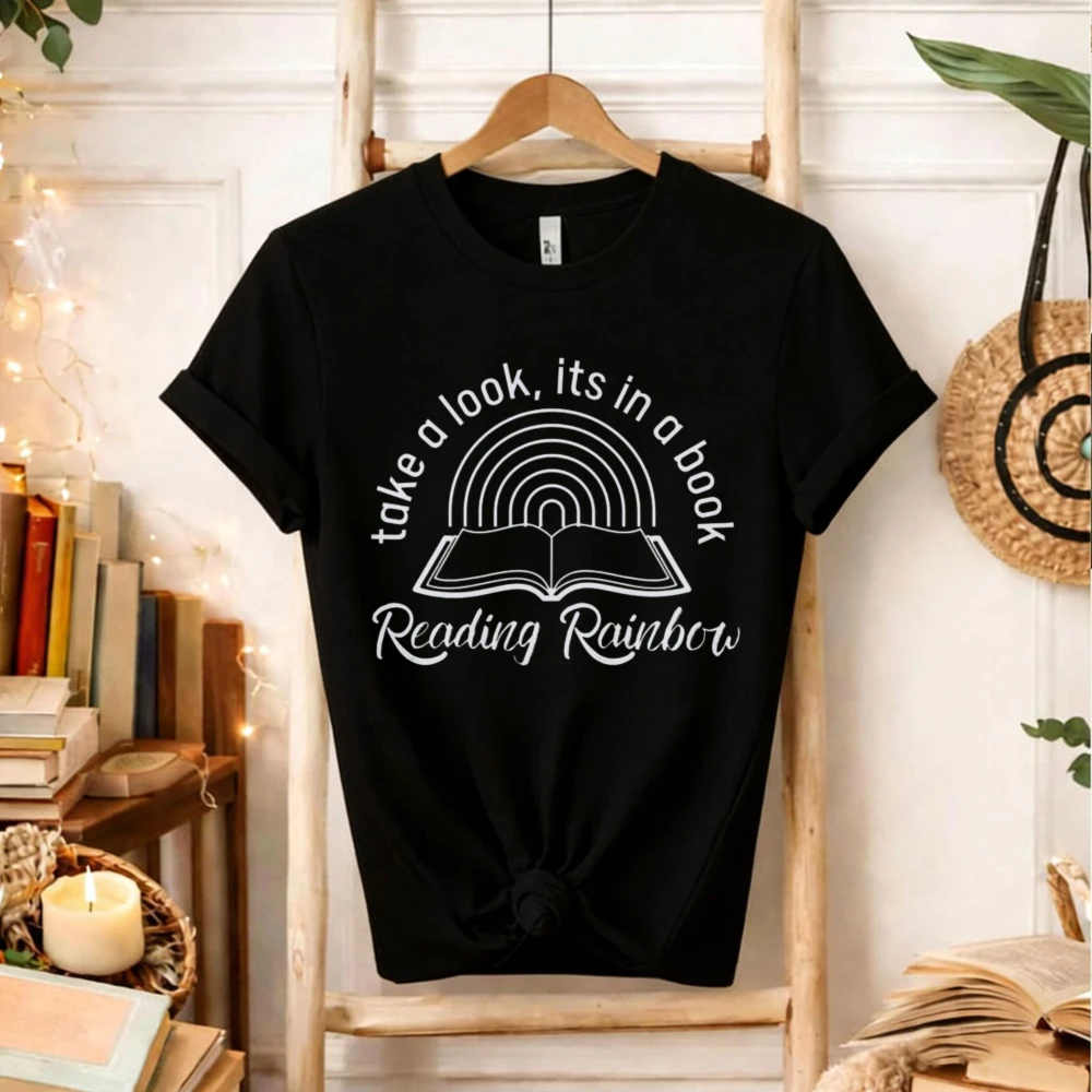 Black and White Line Rainbow Reading Book Lover Gift for Reader Literature Iconic Simple Aesthetic Crewneck Regular Short Sleeve