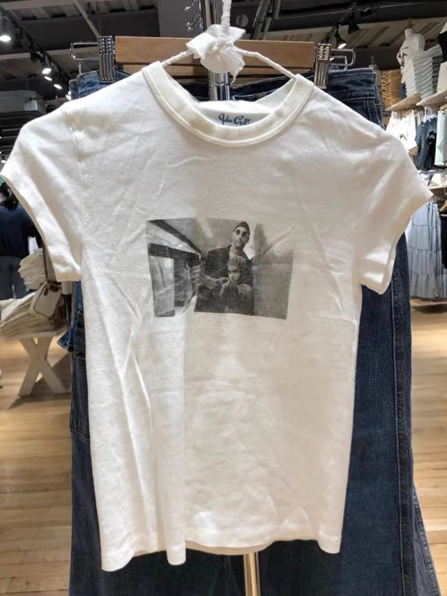 Vintage Graphic Print Slim T-shirts Women 2023 Summer Round Neck Short Sleeve Cotton T Shirt Retro Streetwear Classic Tops Chic