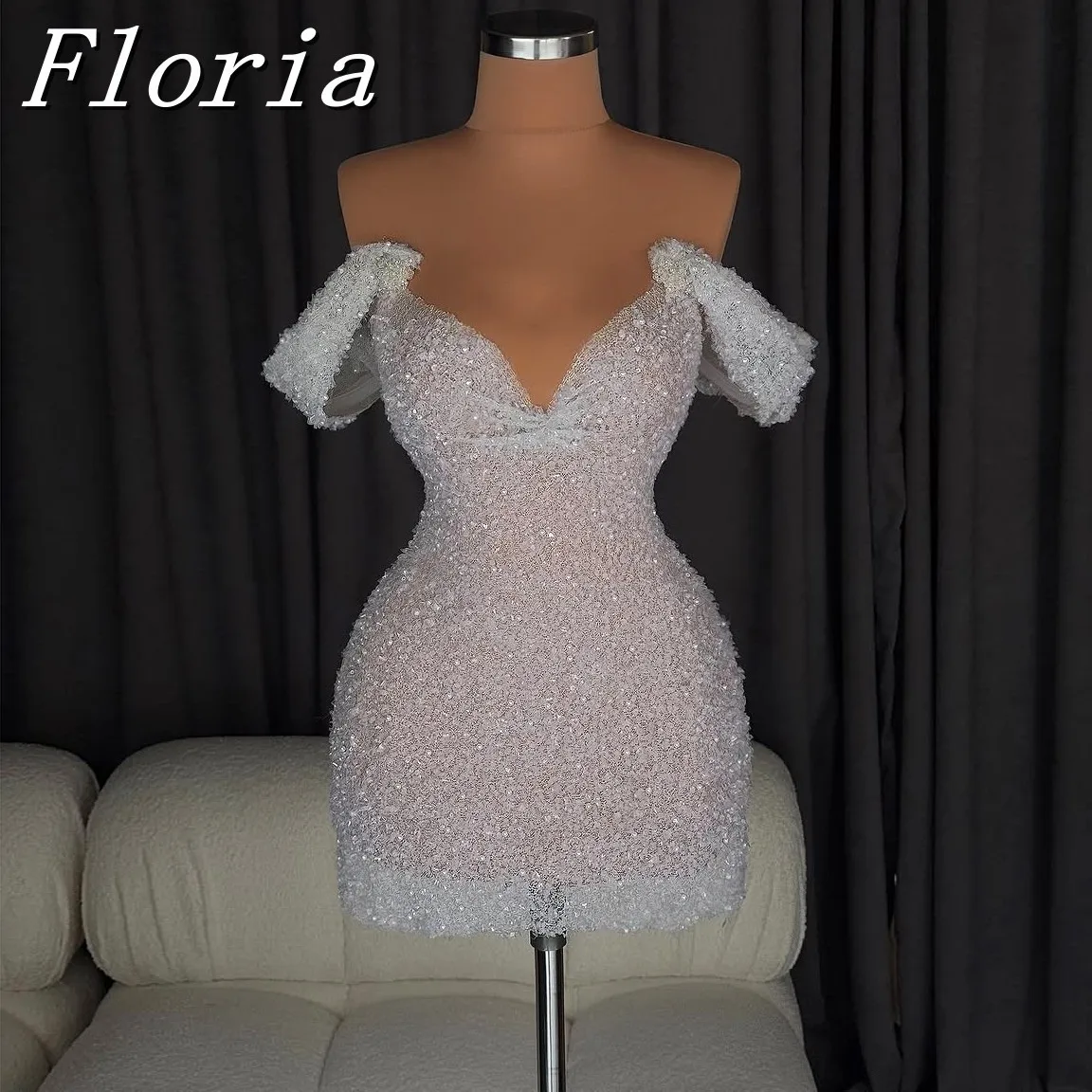 Floria brillant manches longues Mini robe de remise des diplômes Sexy perles robes de soirée courtes robes Para Eventos Especiale