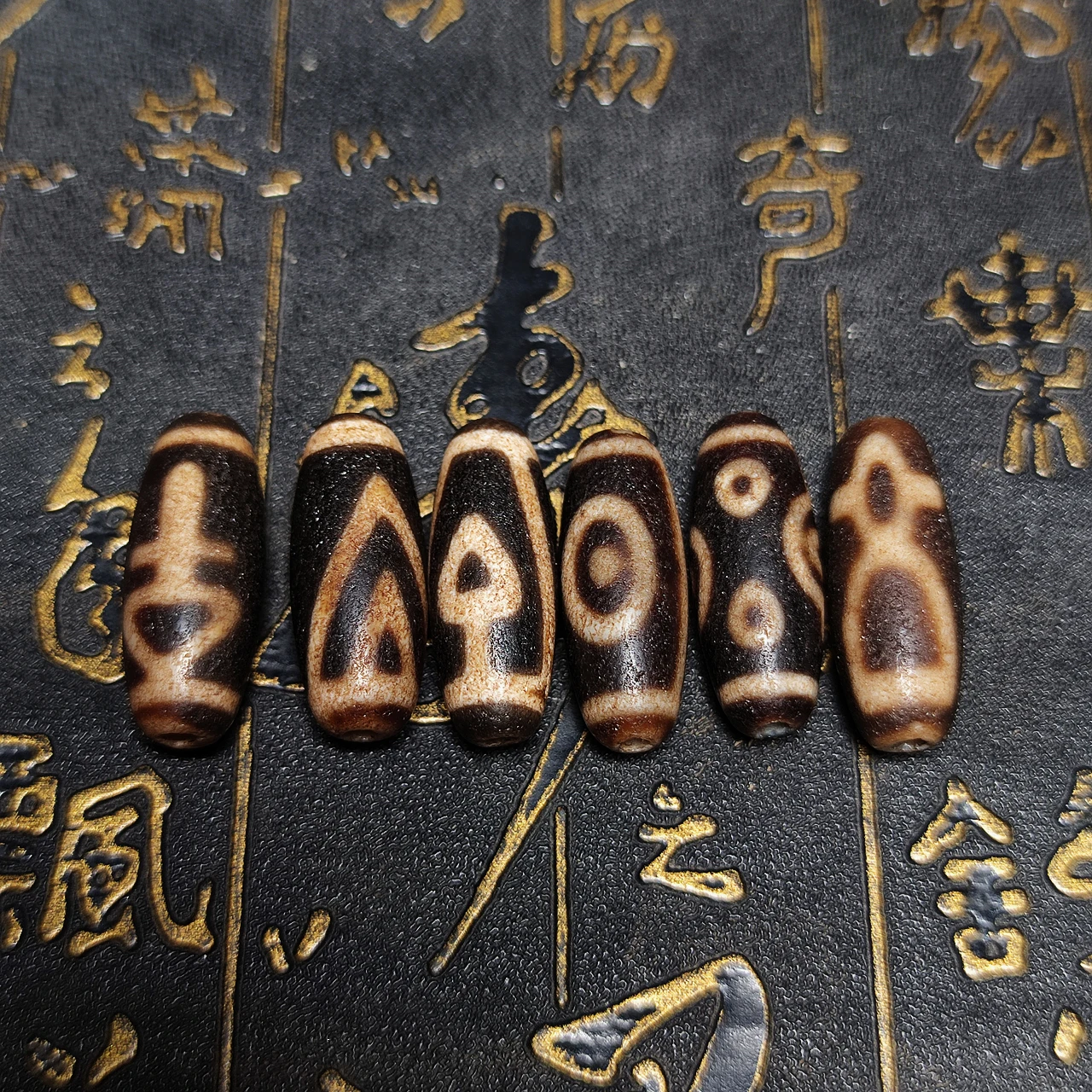 

Tibet Brown/Beige Rare Aquarius Bodhi Totem DZI Beads 11*29mm Agate Beads Men`s&Women`s Amulet Jewelry Necklace Bracelet DIY