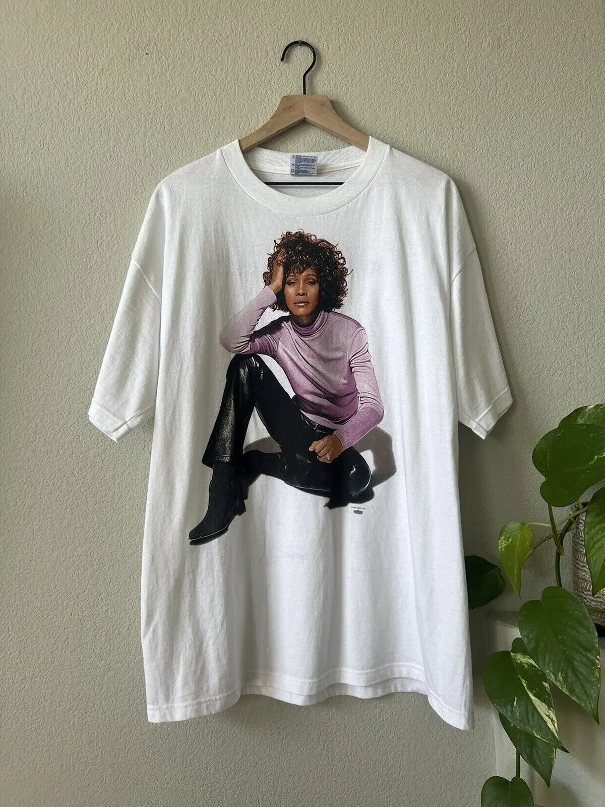 

Vintage 1997 Whitney Houston World Tour Shirt Honolulu Rare Rap Tee