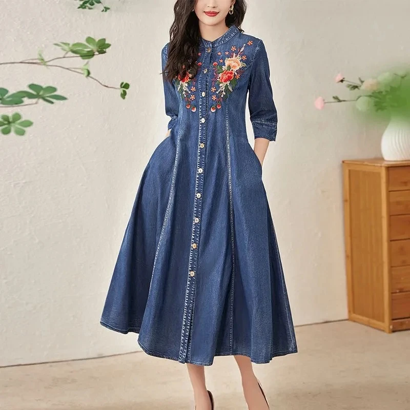 

Джинсовое платье на одной пуговице для женщин, платье с вышивкой в китайском стиле, винтажное, осеннее, новинка 2026, размеры S-3XL ﻿