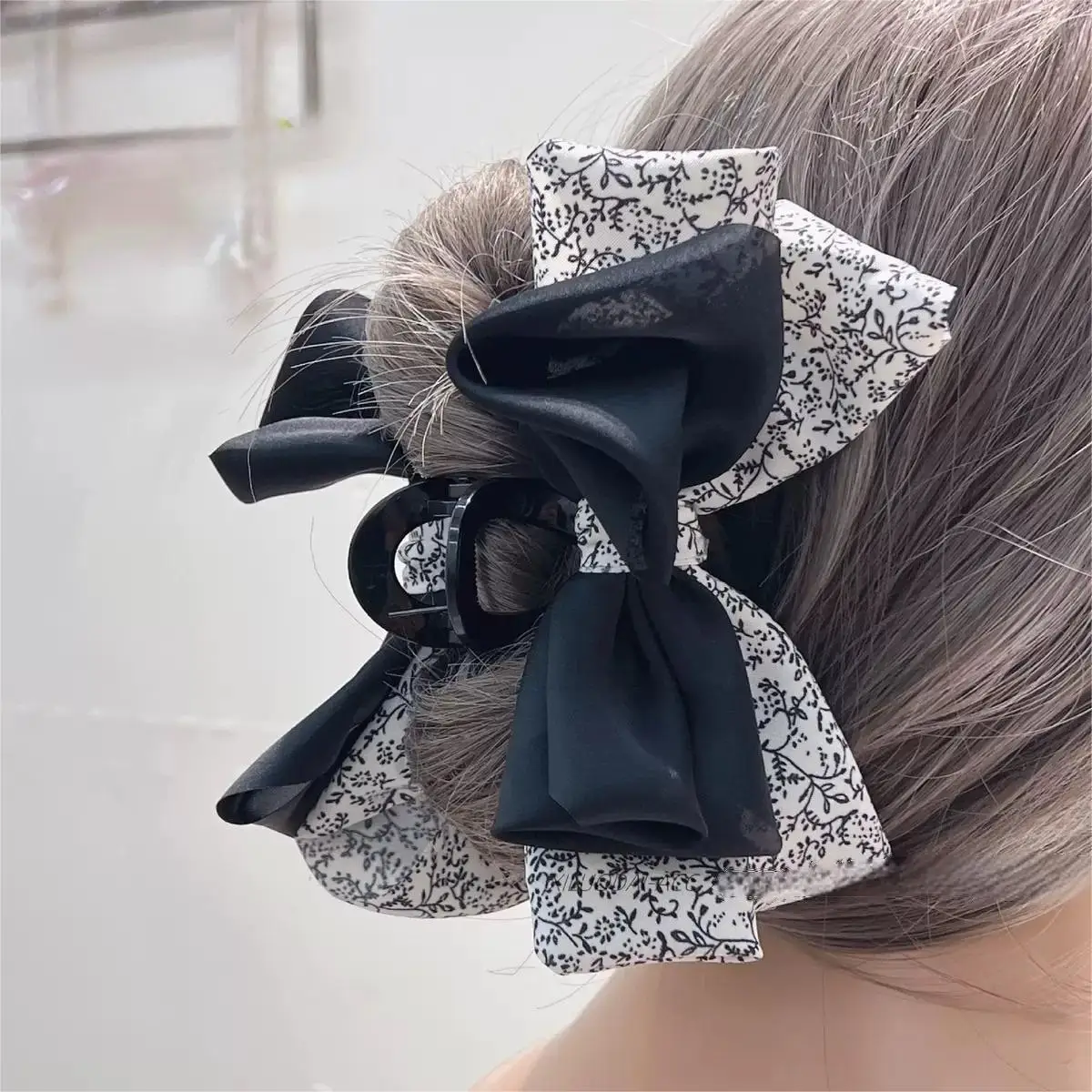 

Accessoires de cheveux à Clip pour femmes, nestvud Floral en Satin d'épissure Простой излучающий световой режим
