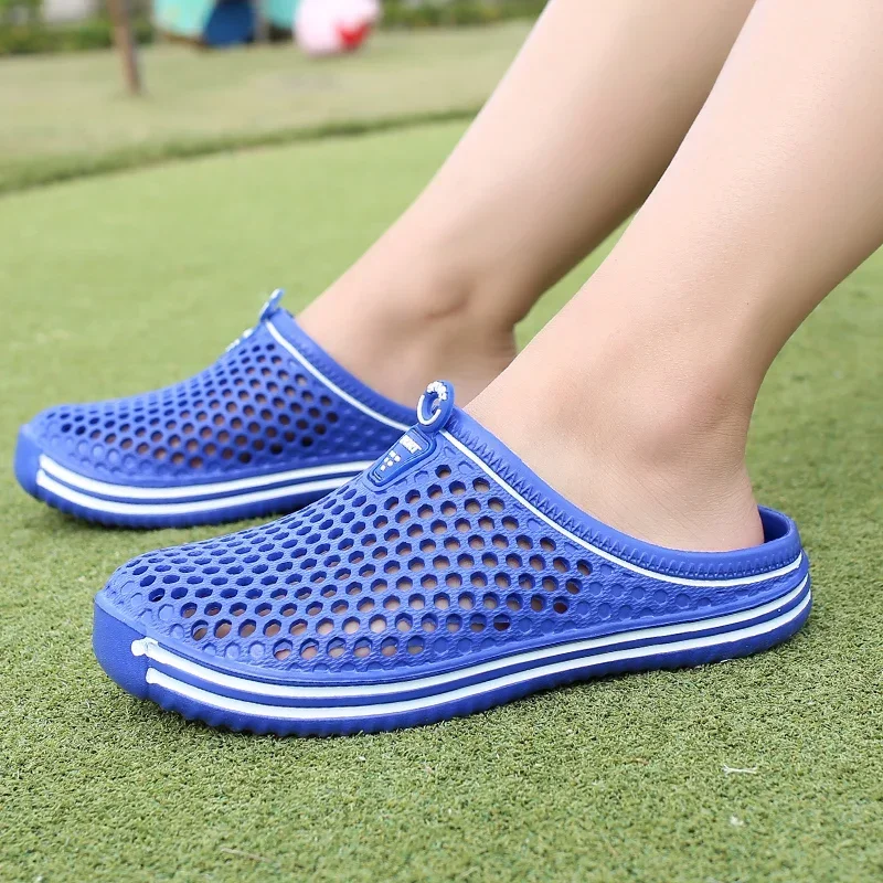 Nuevas sandalias de verano para exteriores, cómodas sandalias de piscina para hombre, zapatillas de ducha informales de tela para jardín y hogar para hombre