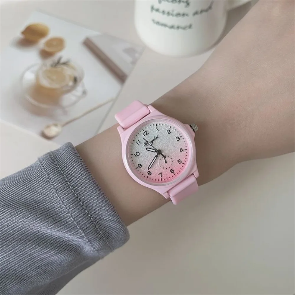 Fashion Silicone Strap Women's Watch Quartz Movement Simple Design Quartz Watch Candy Colored Watch Student