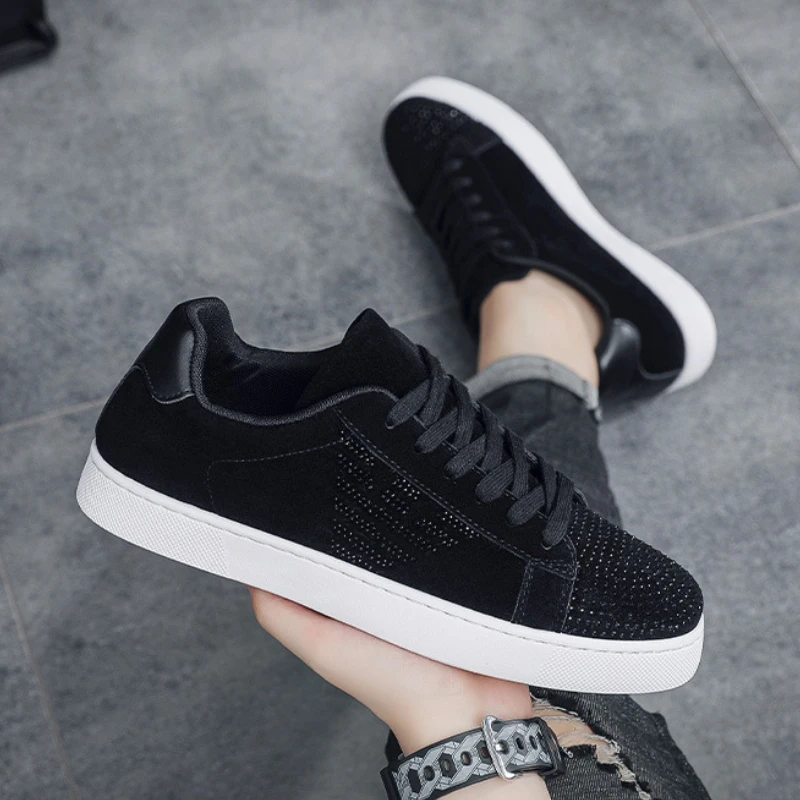 أحذية رجالية عادية رجل من جلد الغزال الماس أحذية رياضية عصرية عصرية أحذية رياضية متخصصة ملهى ليلي روح أحذية رجالي حجر الراين