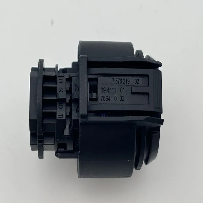 11 Pin Automobile Waterproof Connectors Parts Valve Servo Motor Plug 7576219-02 094111 01  766410 02 PA66 GF10 For BMW