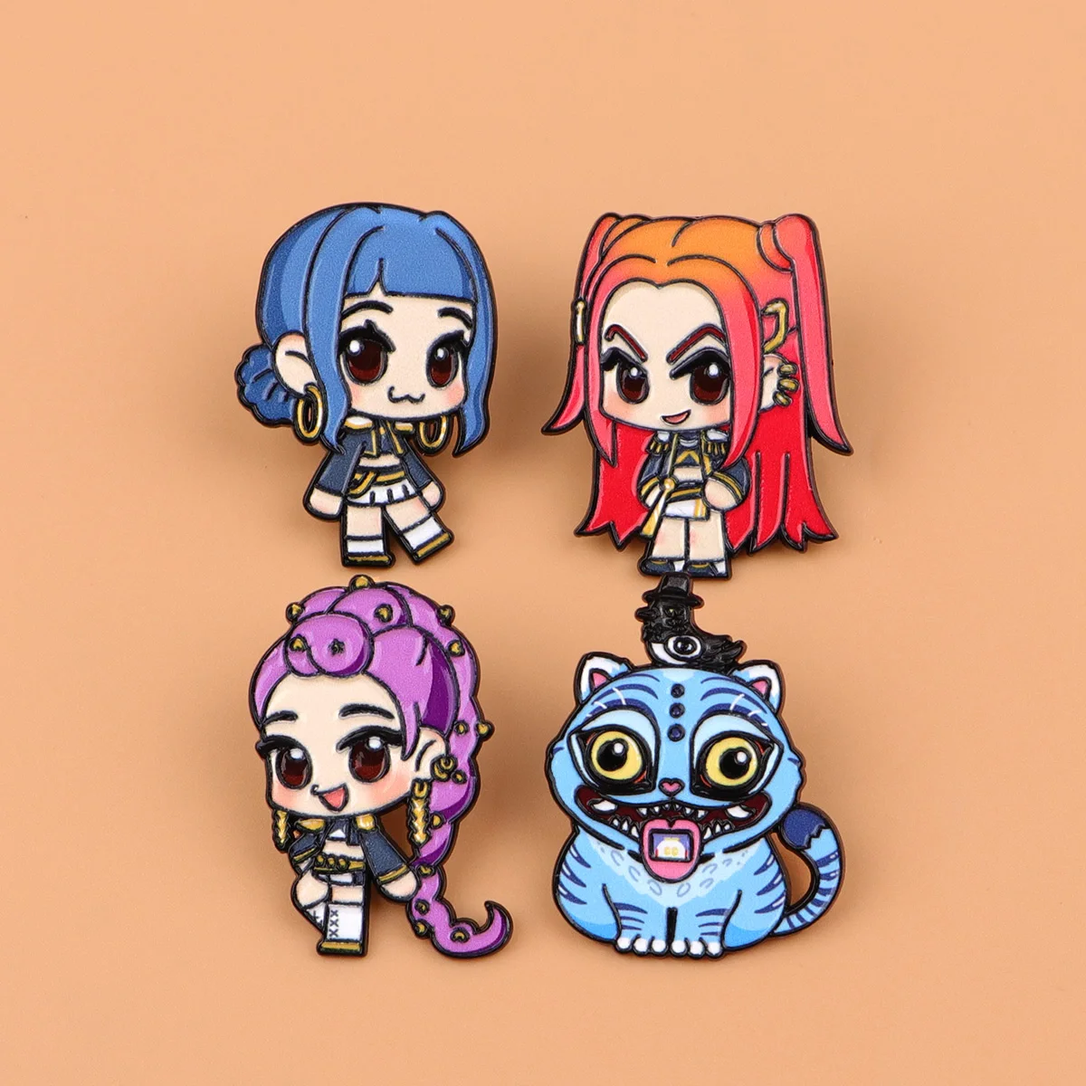 Niedliche Musik Anime Mädchen Metallabzeichen Emaille Pin Brosche für Kleidung Schmuck Anstecknadeln auf Taschen Rucksack Modeaccessoires